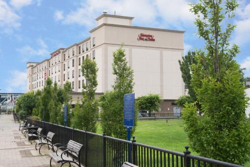 Фотография гостиницы Hampton Inn & Suites Newark-Harrison-Riverwalk