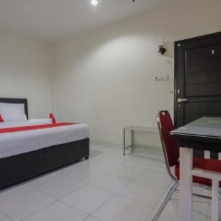 Фотография гостевого дома RedDoorz Syariah near Jamtos Jambi