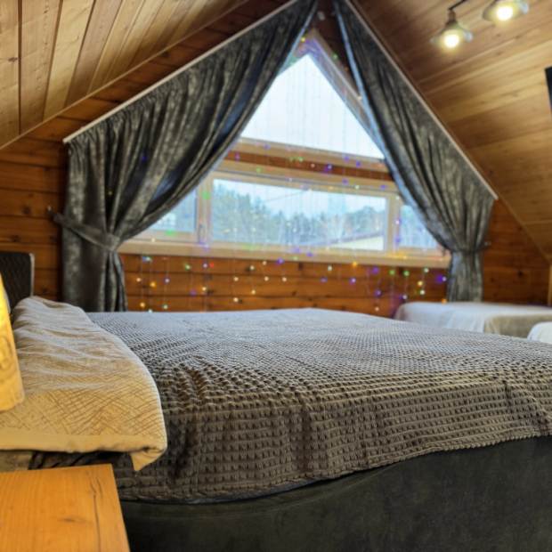 Фотографии Коттеджа 
            Частный Дом Уютный Деревянный Домик у Реки