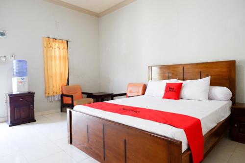 Фотографии гостевого дома
RedDoorz near Mutiara SIS Al Jufrie Airport Palu
