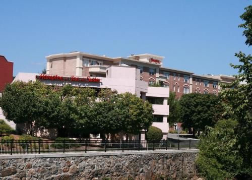 Фотография гостиницы Hampton Inn & Suites Stamford