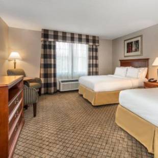 Фотографии гостиницы 
            Holiday Inn Express & Suites Tilton, an IHG Hotel