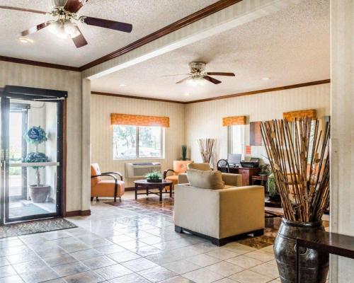 Фотография гостиницы Quality Inn Brighton