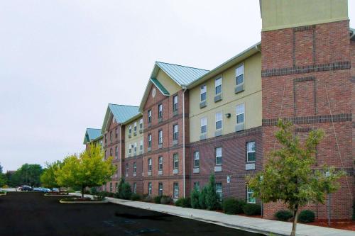 Фотография гостиницы Suburban Extended Stay Hotel Westminster Denver North