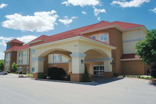 Фотография гостиницы La Quinta by Wyndham Huntsville Airport Madison