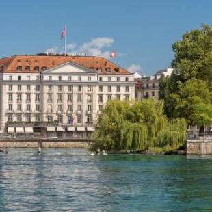 Фотографии гостиницы 
            Four Seasons Hotel des Bergues Geneva