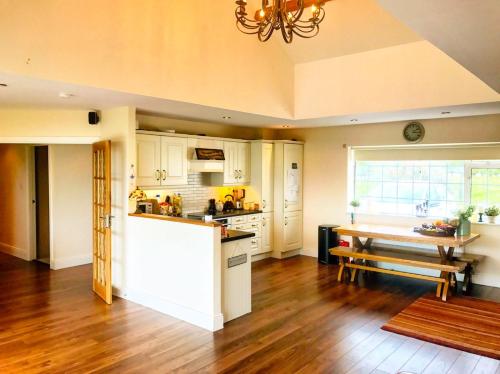 Фотография гостевого дома Ardkilly Ridge, Kinsale Town,Sleeps 8