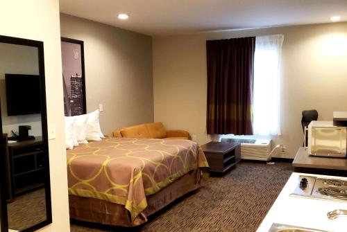 Фотография гостиницы Super 8 by Wyndham St. Louis North