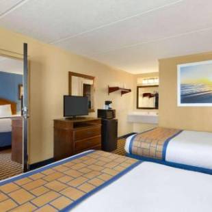 Фотографии гостиницы
Days Inn & Suites by Wyndham Fort Bragg/Cross Creek Mall
