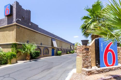 Фотография гостиницы Motel 6 Glendale AZ