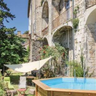 Фотографии мини отеля
LES JARDINS DE LA CATHÉDRALE chambres d Hôtes gîte de groupe