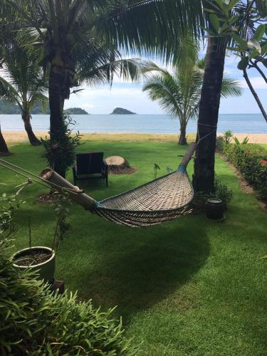 Фотография гостиницы Absolute Beachfront Villa