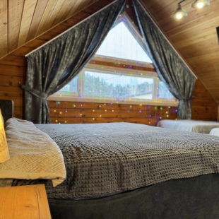 Фотография Коттеджа Частный Дом Уютный Деревянный Домик у Реки