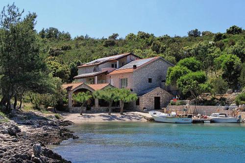 Фотография гостевого дома Seaside secluded apartments Cove Karkavac - Scedro, Hvar - 8801
