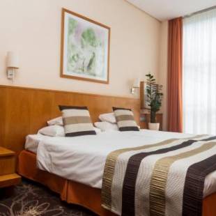 Фотографии гостиницы 
            Hotel Lycium Debrecen