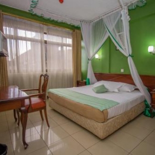 Фотография гостиницы Holiday Express Hotel,Kampala