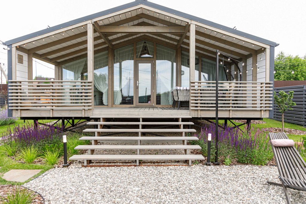 Фотография Коттеджа Частный Дом RiverDublDom  с баней и купелью у пруда в Новой Москве