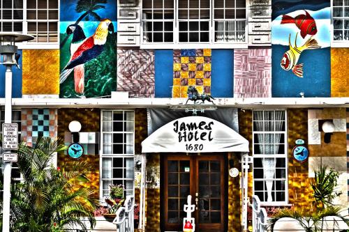 Фотография гостиницы James Hotel