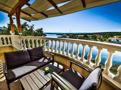 Фотография гостевого дома Cozy Holiday Home in Krusevo with Garden