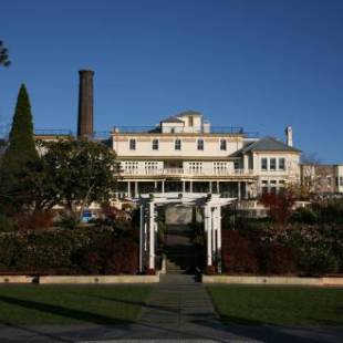 Фотографии гостиницы 
            Carrington Hotel