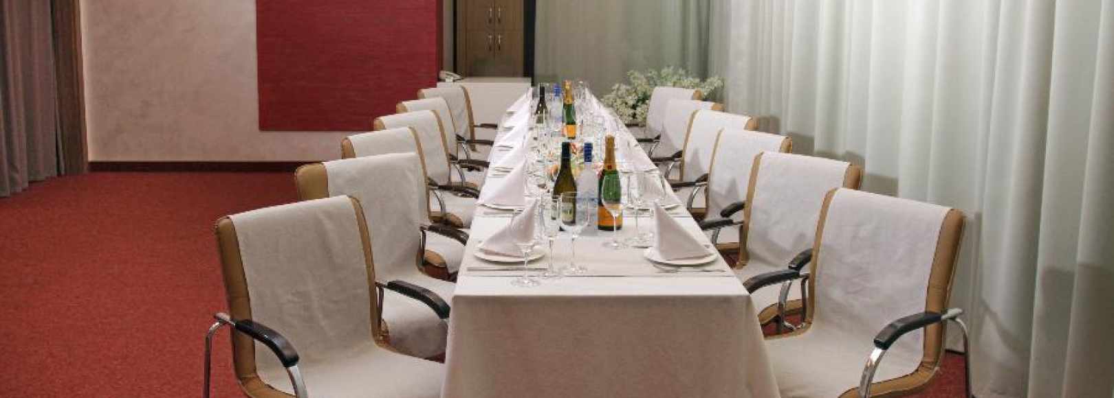 Фотография банкетного зала Альфа