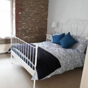 Фотографии гостевого дома
The Shoe Box cottage with allocated parking