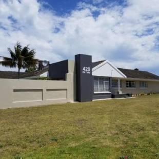 Фотографии мини отеля
420 on Cape