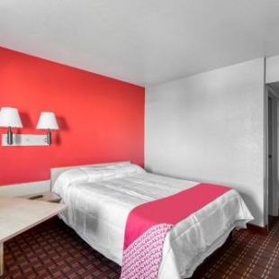 Фотография гостиницы OYO Hotel Houston Southwest I-69