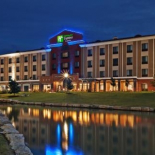 Фотография гостиницы Holiday Inn Express & Suites Glenpool, an IHG Hotel