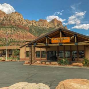 Фотографии гостиницы
Bumbleberry Inn