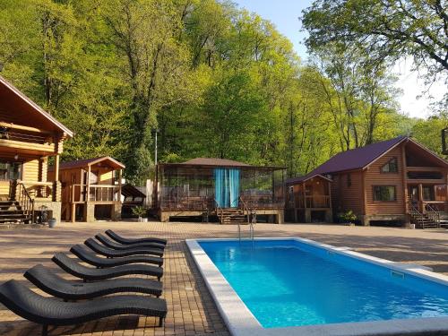 Фотография базы отдыха Лесное поместье