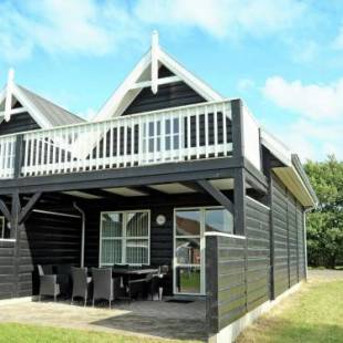 Фотографии гостевого дома
Two-Bedroom Holiday home in Blåvand 13