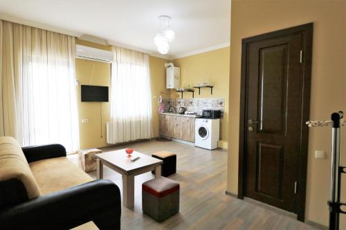 Фотография гостевого дома Yellow House