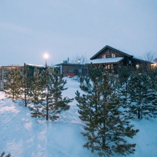 Фотография Коттеджа Частный дом Коттедж с террасой и с видом на озеро