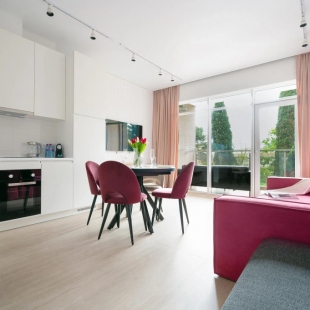 Фотография квартиры Апартаменты Red Apartment Светлана Парк Элис