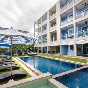 Фотография гостиницы Surf and Sand Resort