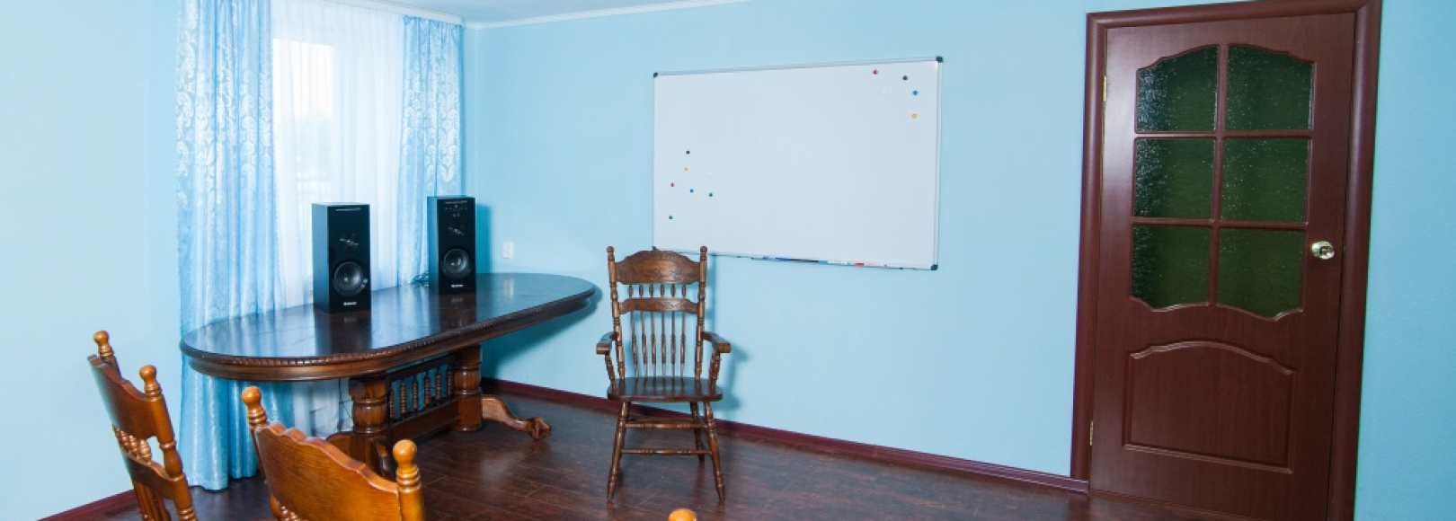 Фотография конференц-зала Октябрьская