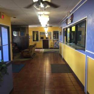 Фотографии мотеля
Camelot Inn