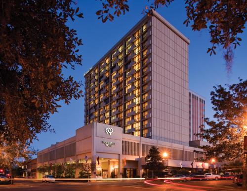 Фотография гостиницы DoubleTree by Hilton Hotel Tallahassee