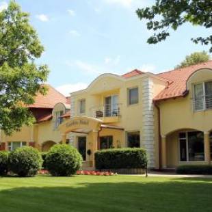 Фотография гостиницы Garden Hotel Wellness és Konferencia