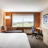 Фотография гостиницы Holiday Inn Express & Suites - Houston IAH - Beltway 8, an IHG Hotel