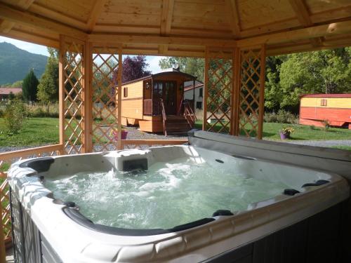 Фотография базы отдыха Comme Sur Des Roulottes