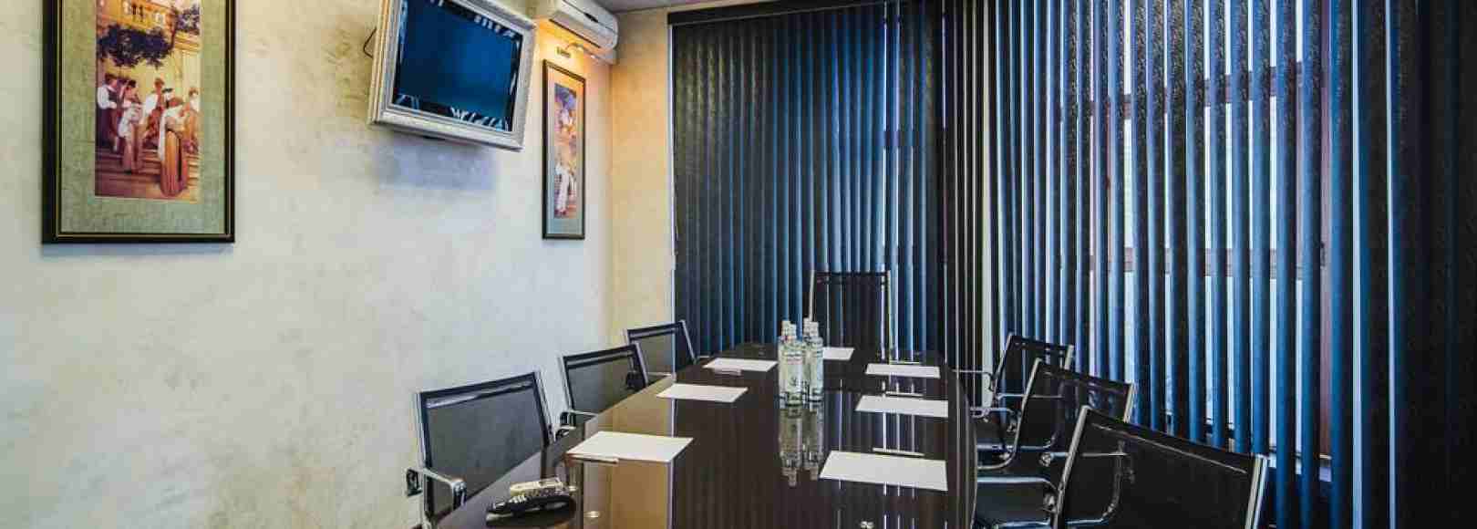 Фотография конференц-зала Ренессанс