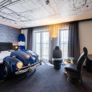 Фотография гостиницы V8 Hotel Köln at MOTORWORLD