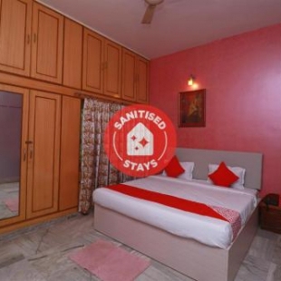 Фотография гостиницы OYO 33400 Omm Sai Plaza