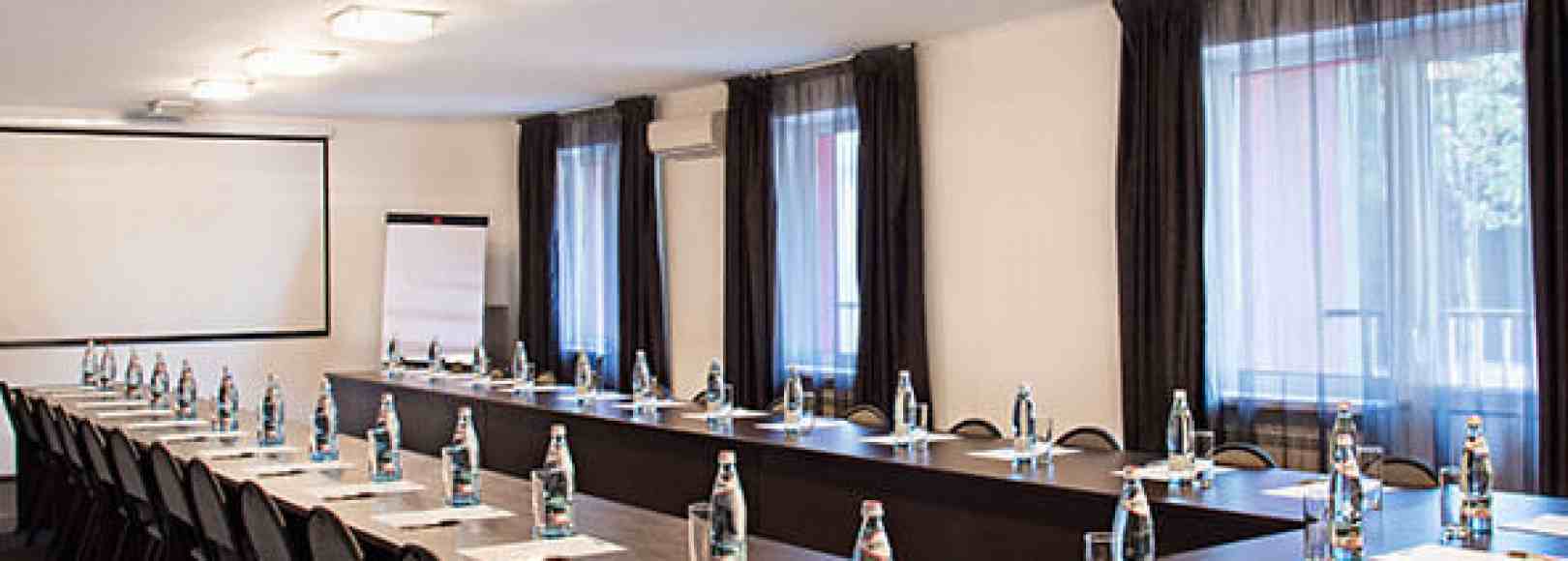 Фотография конференц-зала Бизнес