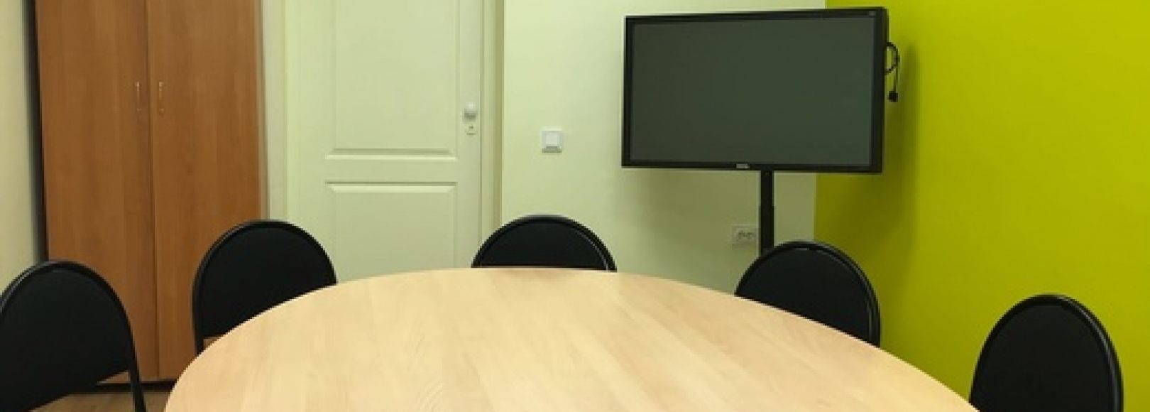 Фотография комнаты для переговоров Комната переговоров