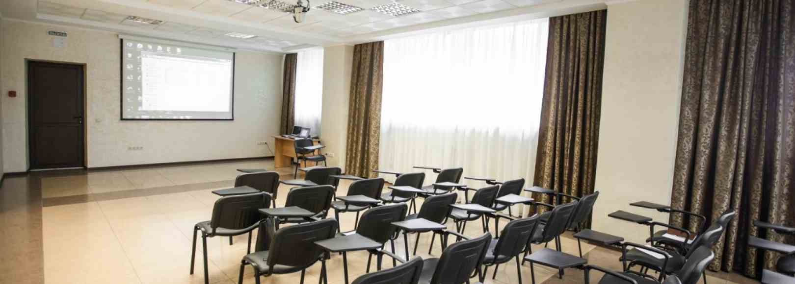 Фотография конференц-зала Шишка