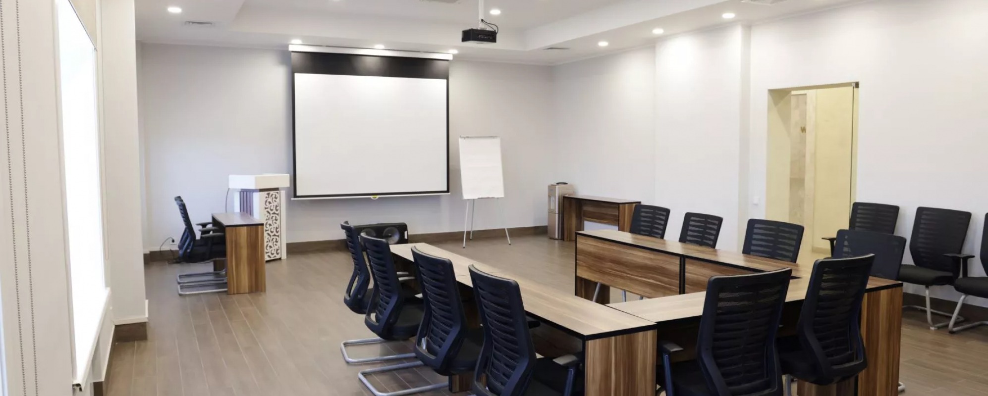 Фотографии конференц-зала Парадайз Резорт отель