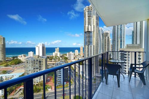 Фотография апарт отеля Condor Ocean View Apartments Surfers Paradise